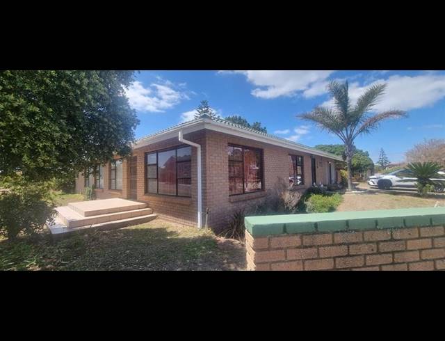 4 BEDROOM HOUSE FOR SALE IN FRAAIUITSIG